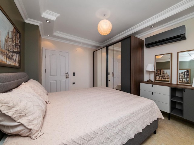 Cleopatra Apartment
