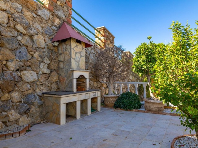 VILLA GOLDBAU 