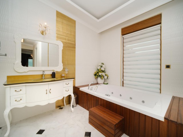 OBA SEA SIDE PENTHOUSE